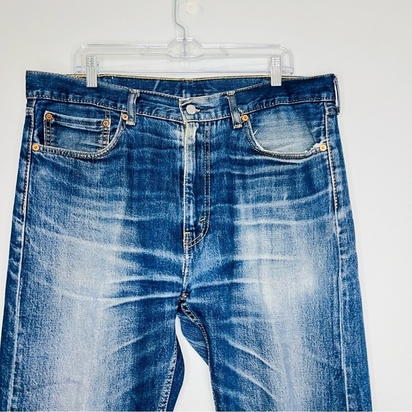 Levi’s Blue Dark Wash 505 Regular Fit Jeans 38W - Picture 2 of 9